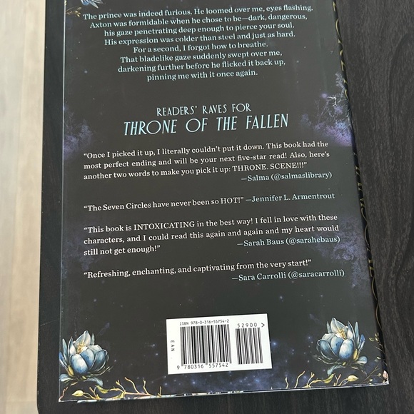 Throne of Secrets hardcover book, by Kerri Maniscalco - Picture 4 of 4
